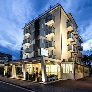 hotel-carinthia.hotelslidodijesolo.com/